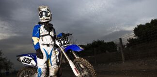 Czy Cross musi być zarejestrowany?