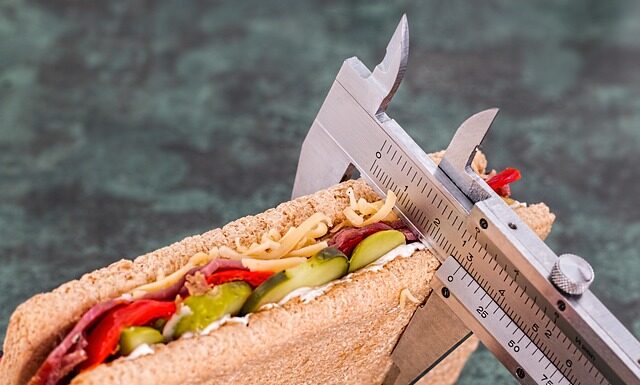 Ile trzeba stracić kalorii żeby schudnąć 1 kg?