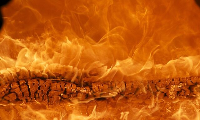 Czy lustro może spowodować pożar? Czy lustro może spowodować pożar?