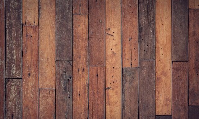 Jak sprawdzić poziom posadzki laserem?